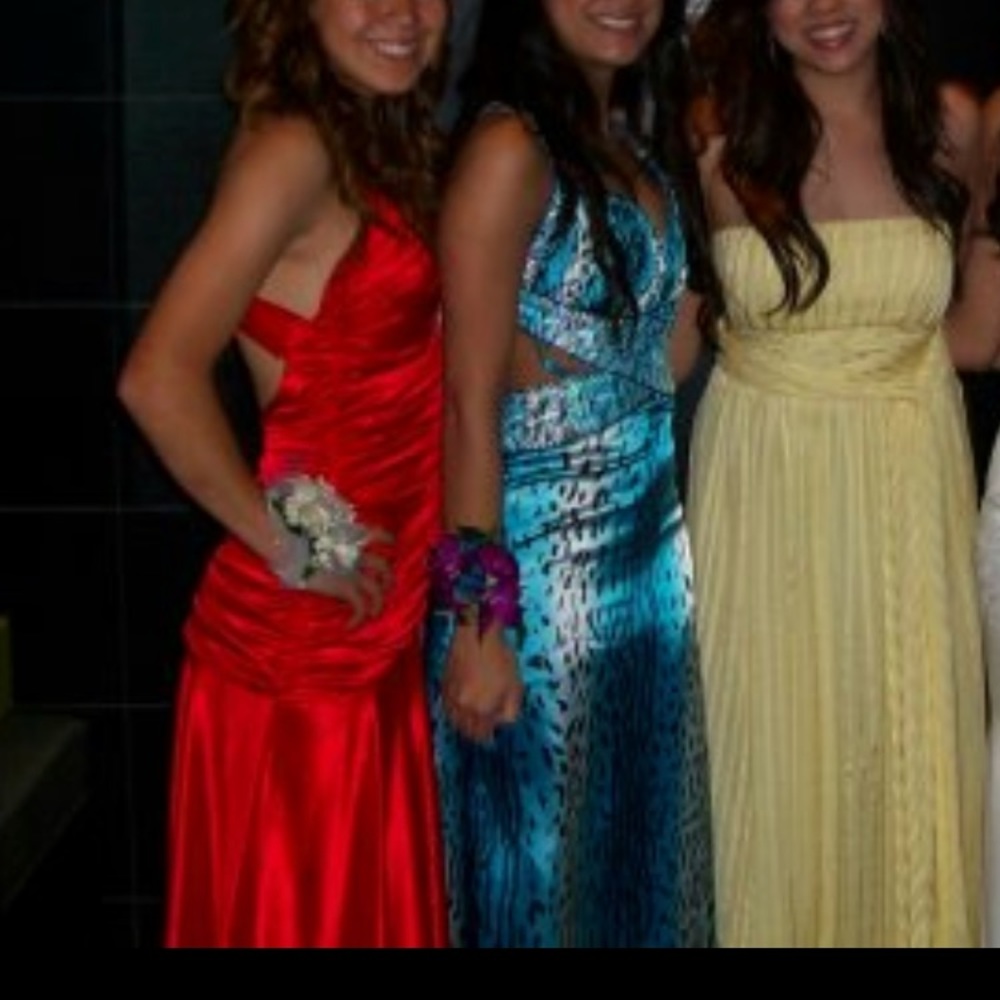 PROM DRESS - Picture 5 of 6